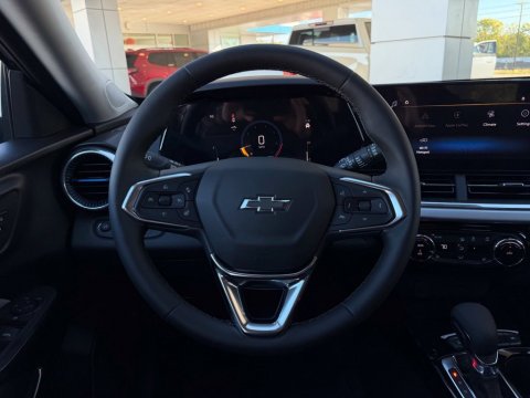 New Mosaic Black Metallic 2026 Chevrolet Trax LT FWD - photo 20 - Stock #261425