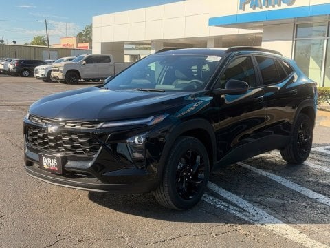 New Mosaic Black Metallic 2026 Chevrolet Trax LT FWD - photo 3 - Stock #261425