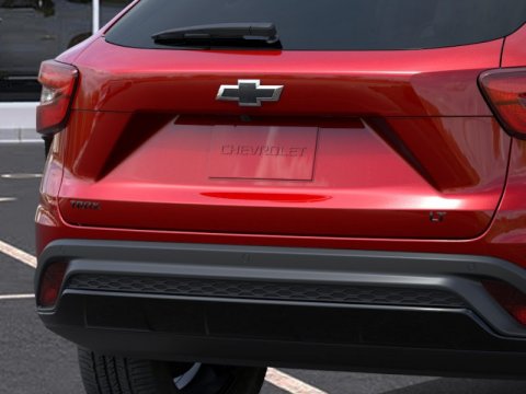 New Apex Red 2026 Chevrolet Trax LT FWD - photo 15 - Stock #261517