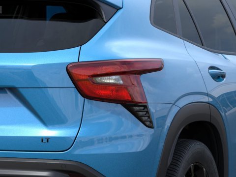 New Marina Blue Metallic 2026 Chevrolet Trax LT FWD - photo 12 - Stock #261505