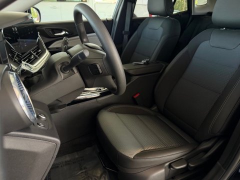 Certified Pre-Owned Mosaic Black Metallic 2026 Chevrolet Trax LT FWD - photo 15 - Stock #A1087