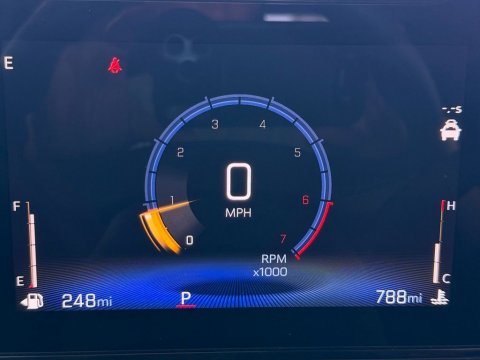 Certified Pre-Owned Mosaic Black Metallic 2026 Chevrolet Trax LT FWD - photo 25 - Stock #A1087