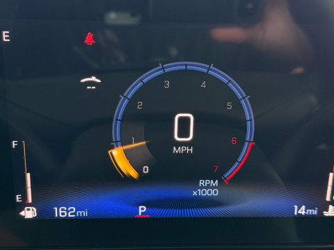 New Summit White 2026 Chevrolet Trax LT FWD - photo 25 - Stock #261427