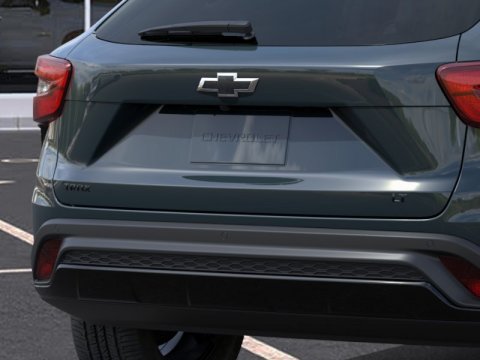 New Cypress Gray 2026 Chevrolet Trax LT FWD - photo 15 - Stock #261489