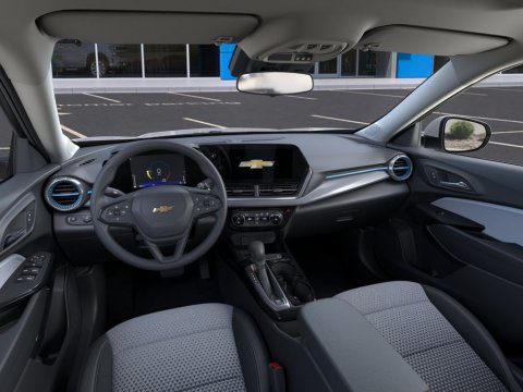 New Summit White 2026 Chevrolet Trax LT FWD - photo 15 - Stock #261313