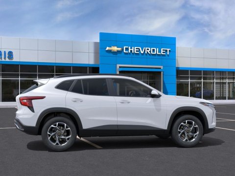 New Summit White 2026 Chevrolet Trax LT FWD - photo 5 - Stock #261313