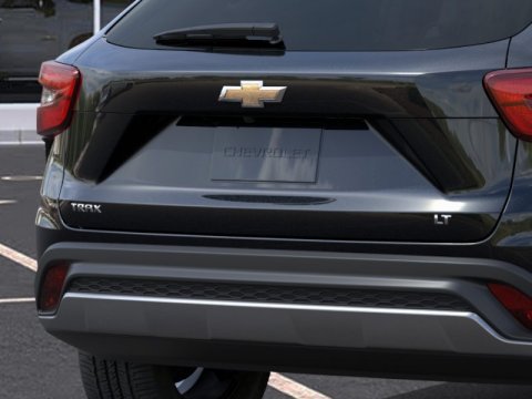 New Mosaic Black Metallic 2026 Chevrolet Trax LT FWD - photo 15 - Stock #261456