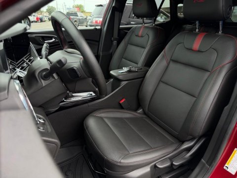 Certified Pre-Owned Crimson Metallic 2025 Chevrolet Trax 2RS FWD - photo 13 - Stock #260970A