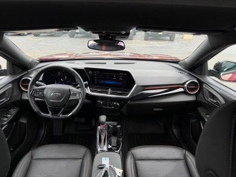 Certified Pre-Owned Crimson Metallic 2025 Chevrolet Trax 2RS FWD - photo 20 - Stock #260970A