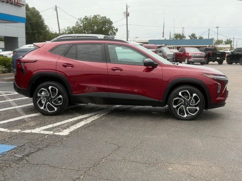 Certified Pre-Owned Crimson Metallic 2025 Chevrolet Trax 2RS FWD - photo 4 - Stock #260970A