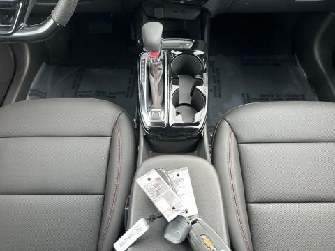 New Mosaic Black Metallic 2026 Chevrolet Trax 2RS FWD - photo 21 - Stock #260660