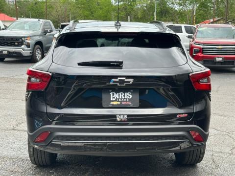 New Mosaic Black Metallic 2026 Chevrolet Trax 2RS FWD - photo 5 - Stock #260660