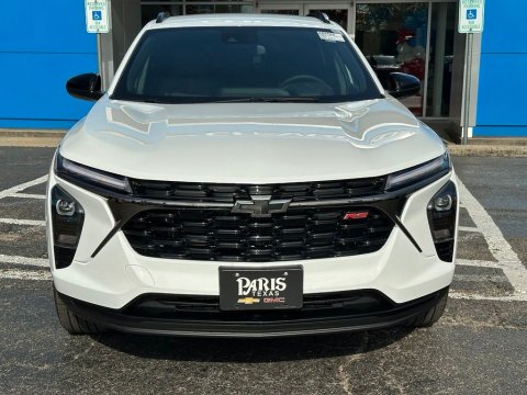 New Summit White 2026 Chevrolet Trax 2RS FWD - photo 2 - Stock #261108