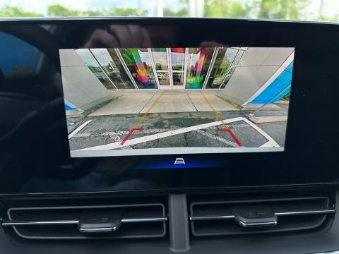 New Summit White 2026 Chevrolet Trax 2RS FWD - photo 27 - Stock #260870