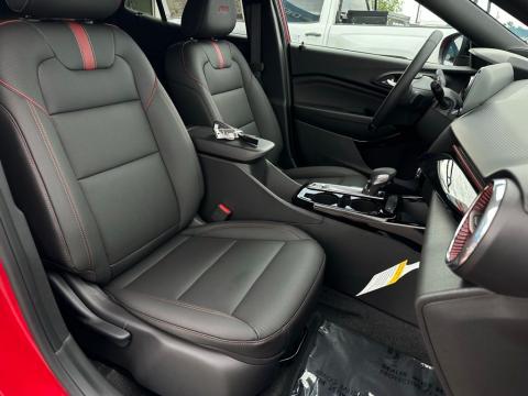 New Apex Red 2026 Chevrolet Trax 2RS FWD - photo 17 - Stock #260991