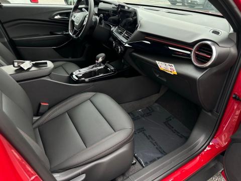 New Apex Red 2026 Chevrolet Trax 2RS FWD - photo 18 - Stock #260991
