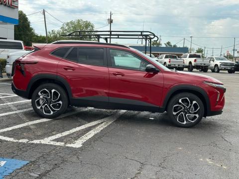 New Apex Red 2026 Chevrolet Trax 2RS FWD - photo 4 - Stock #260991