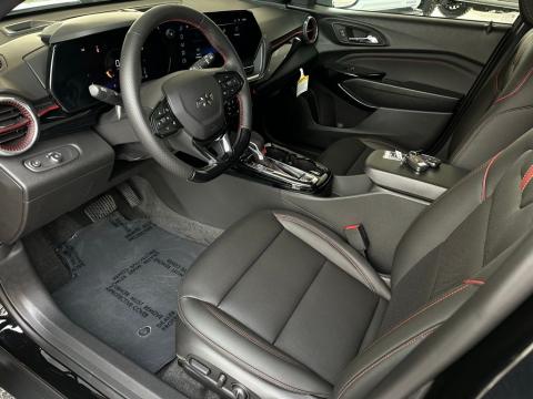 New Mosaic Black Metallic 2026 Chevrolet Trax 2RS FWD - photo 10 - Stock #260790