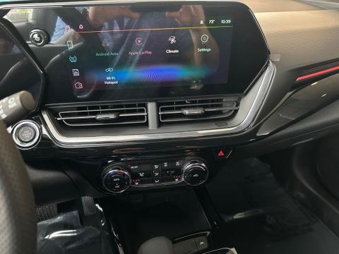 New Mosaic Black Metallic 2026 Chevrolet Trax 2RS FWD - photo 24 - Stock #260790