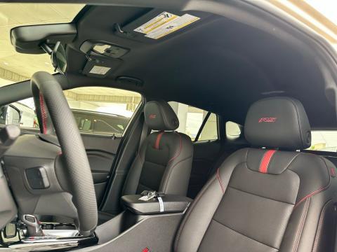 New White Sands 2026 Chevrolet Trax 2RS FWD - photo 14 - Stock #260814