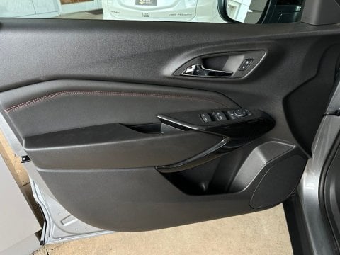 New Sterling Gray Metallic 2026 Chevrolet Trax 2RS FWD - photo 11 - Stock #261110