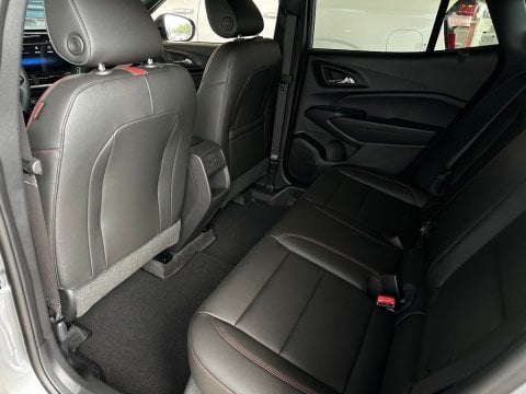 New Sterling Gray Metallic 2026 Chevrolet Trax 2RS FWD - photo 15 - Stock #261110