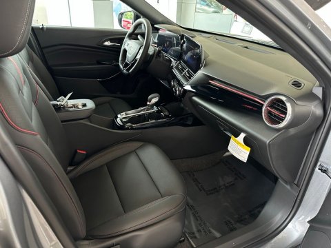 New Sterling Gray Metallic 2026 Chevrolet Trax 2RS FWD - photo 16 - Stock #261110
