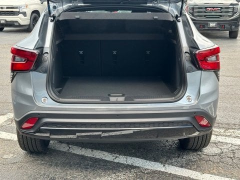 New Sterling Gray Metallic 2026 Chevrolet Trax 2RS FWD - photo 8 - Stock #261110