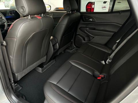 New Sterling Gray Metallic 2026 Chevrolet Trax 2RS FWD - photo 15 - Stock #260789