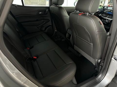 New Sterling Gray Metallic 2026 Chevrolet Trax 2RS FWD - photo 18 - Stock #260789