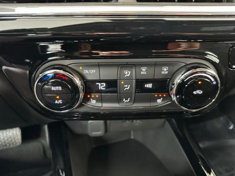 New Sterling Gray Metallic 2026 Chevrolet Trax 2RS FWD - photo 26 - Stock #260789