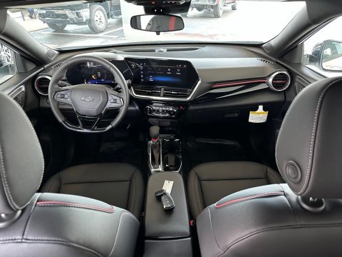 New Summit White 2026 Chevrolet Trax 2RS FWD - photo 19 - Stock #261141