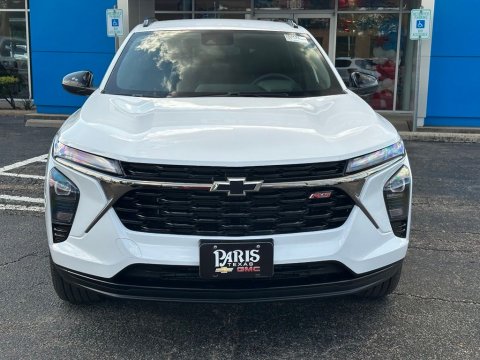 New Summit White 2026 Chevrolet Trax 2RS FWD - photo 2 - Stock #261141