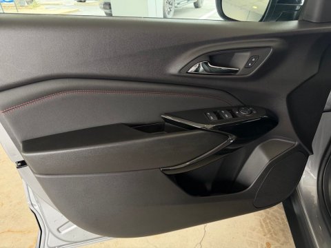 New Sterling Gray Metallic 2026 Chevrolet Trax 2RS FWD - photo 10 - Stock #261312