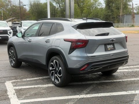 New Sterling Gray Metallic 2026 Chevrolet Trax 2RS FWD - photo 7 - Stock #261312