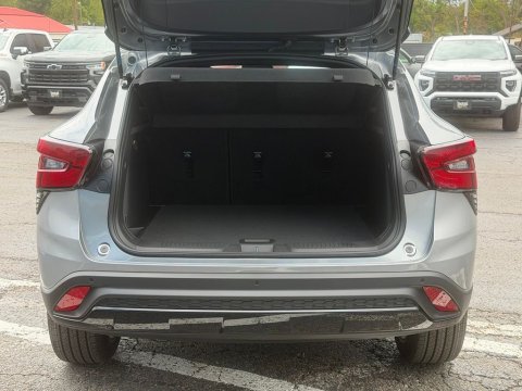 New Sterling Gray Metallic 2026 Chevrolet Trax 2RS FWD - photo 8 - Stock #261312