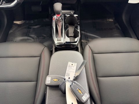 New Sterling Gray Metallic 2026 Chevrolet Trax 2RS FWD - photo 21 - Stock #261312