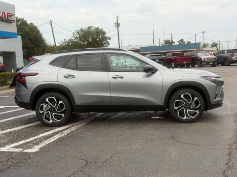 New Sterling Gray Metallic 2026 Chevrolet Trax 2RS FWD - photo 5 - Stock #261312