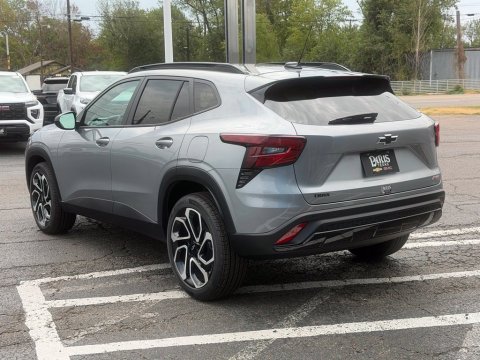 New Sterling Gray Metallic 2026 Chevrolet Trax 2RS FWD - photo 8 - Stock #261312
