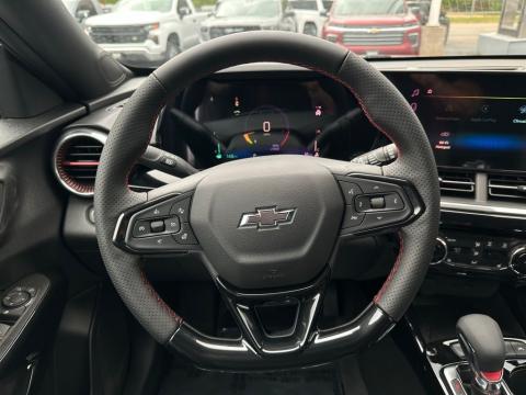 New Summit White 2026 Chevrolet Trax 2RS FWD - photo 19 - Stock #260802