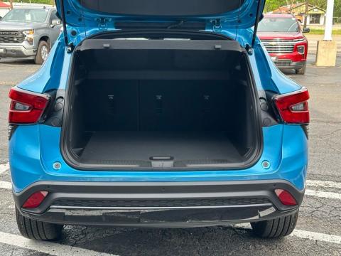 New Marina Blue Metallic 2026 Chevrolet Trax 2RS FWD - photo 8 - Stock #260798