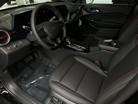 New Mosaic Black Metallic 2026 Chevrolet Trax 2RS FWD - photo 10 - Stock #260803