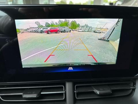 New Mosaic Black Metallic 2026 Chevrolet Trax 2RS FWD - photo 27 - Stock #260803