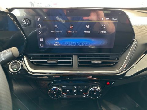 New Mosaic Black Metallic 2026 Chevrolet Trax 2RS FWD - photo 24 - Stock #261112