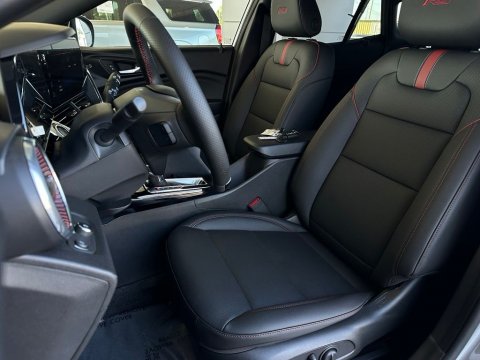 New Sterling Gray Metallic 2026 Chevrolet Trax 2RS FWD - photo 13 - Stock #261150