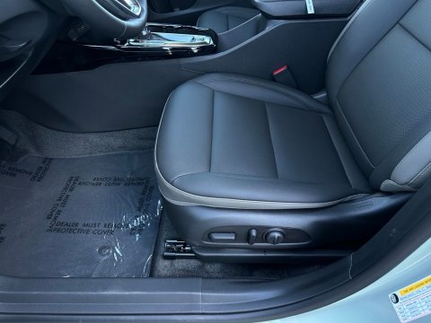 New Cacti Green 2026 Chevrolet Trax ACTIV FWD - photo 12 - Stock #261115