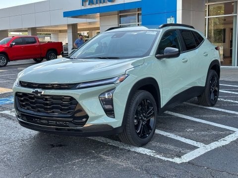 New Cacti Green 2026 Chevrolet Trax ACTIV FWD - photo 3 - Stock #261115