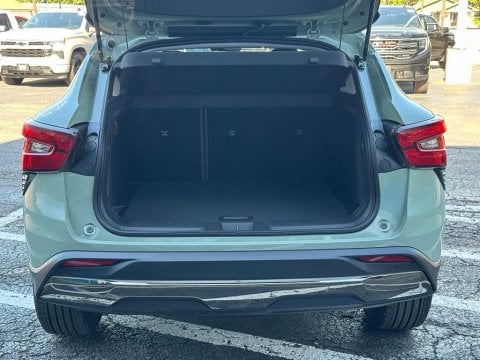 New Cacti Green 2026 Chevrolet Trax ACTIV FWD - photo 8 - Stock #261115