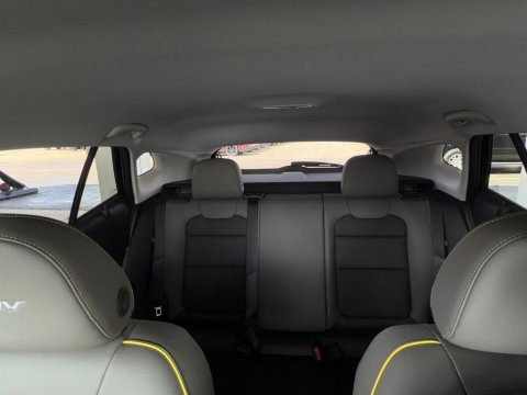 New Mosaic Black Metallic 2026 Chevrolet Trax ACTIV FWD - photo 26 - Stock #261344