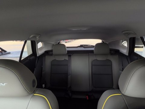 New Mosaic Black Metallic 2026 Chevrolet Trax ACTIV FWD - photo 27 - Stock #261344